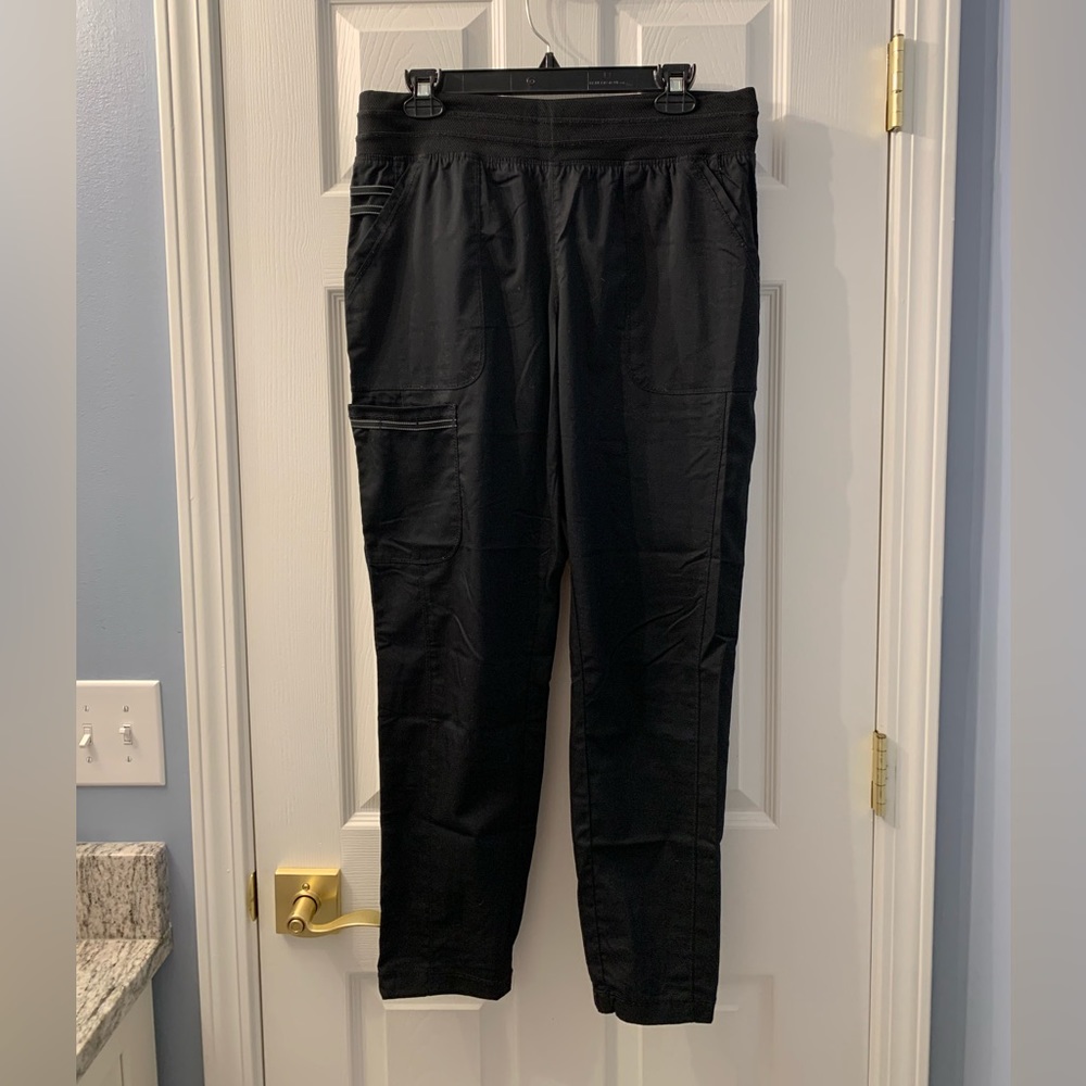 Revolution by Cherokee Workwear - Women's Jogger Scrub Pant - Black, size M